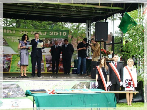 �wi�to w �liwnikach